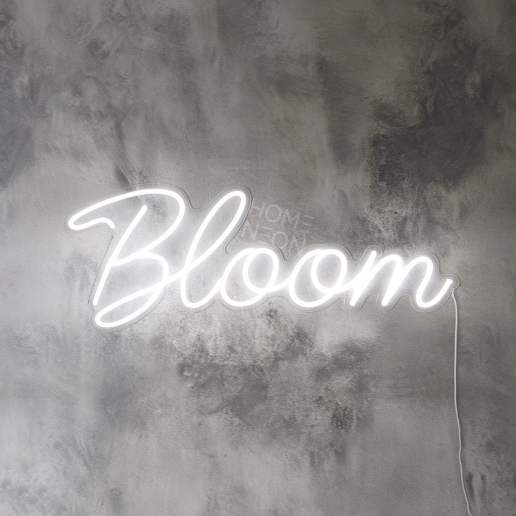 Неоновая вывеска с надписью Bloom