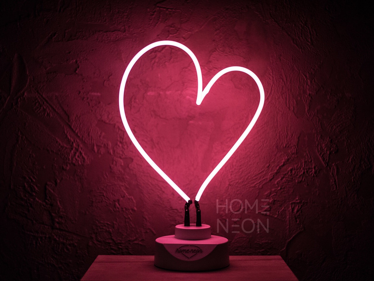 сердце розовый из неона день святого валентина подарок